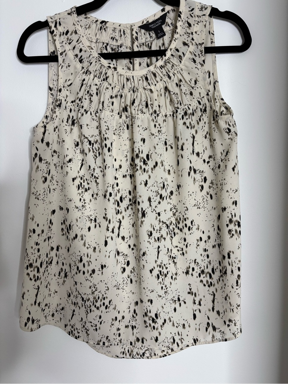 Simply Vera Vera Wang Cream and Black Abstract Print Sleeveless Shell